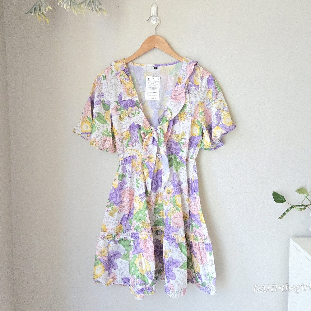 Floral Plunge Neck Tie Front Flutter Sleeve Ruffle Trim Dress - Picture 4 of 14